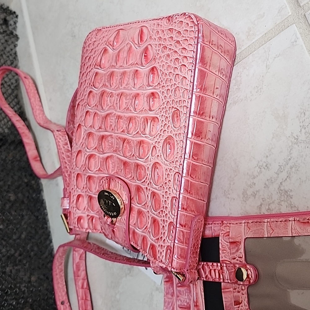 🩷 🩷 BRAHMIN Marley PINK PUNCH Crossbody & PINK PUNCH Credit Card Wallet 🩷 🩷 - Picture 9 of 11